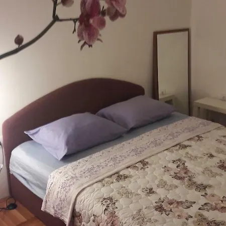 Zephyr-decent,airy Apartamento *
